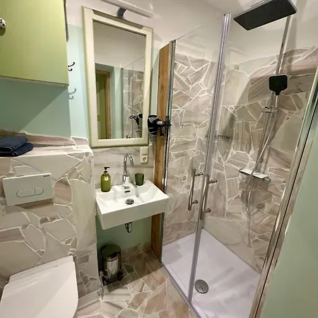 Mauthnerhube Mit Sauna, Whirlpool, Huettenfeeling Apartman