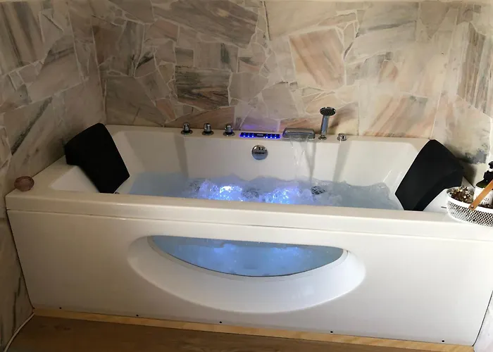 Mauthnerhube Mit Sauna, Whirlpool, Huettenfeeling 公寓 Sankt Oswald ob Eibiswald