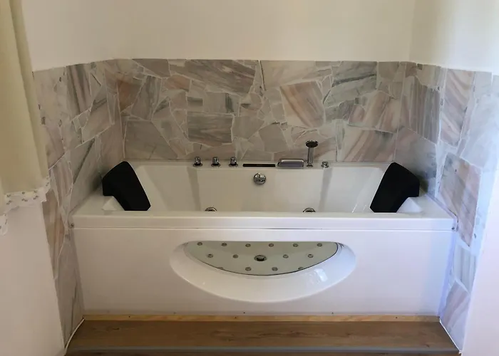 Mauthnerhube Mit Sauna, Whirlpool, Huettenfeeling 公寓